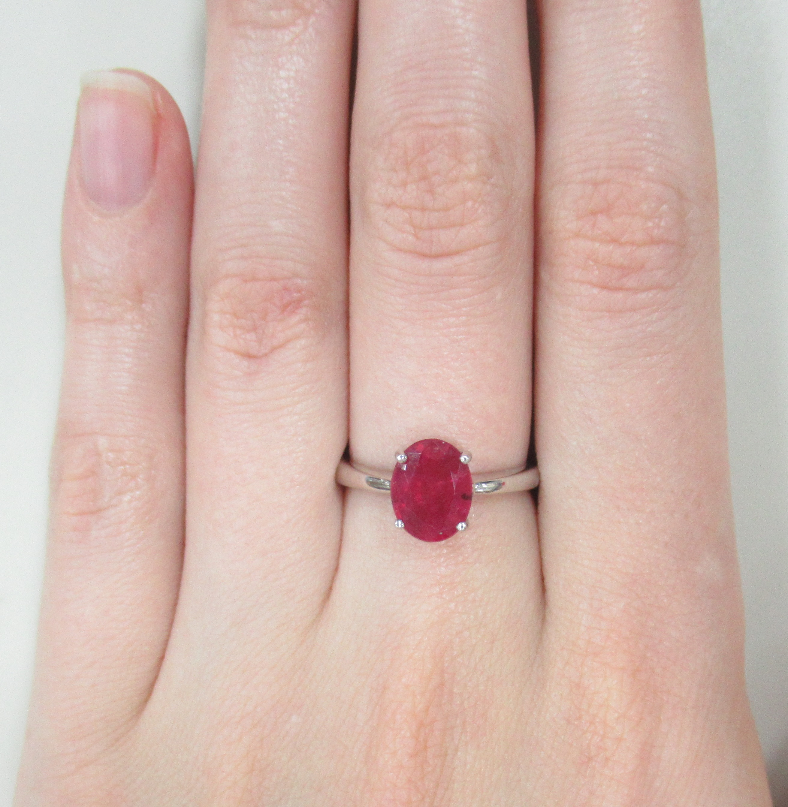 Серебряное кольцо с рубином